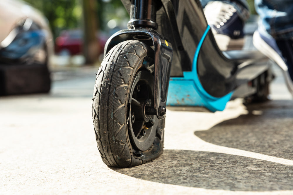 Tire / Inner Tube Replacement for E-Scooters - Online Service